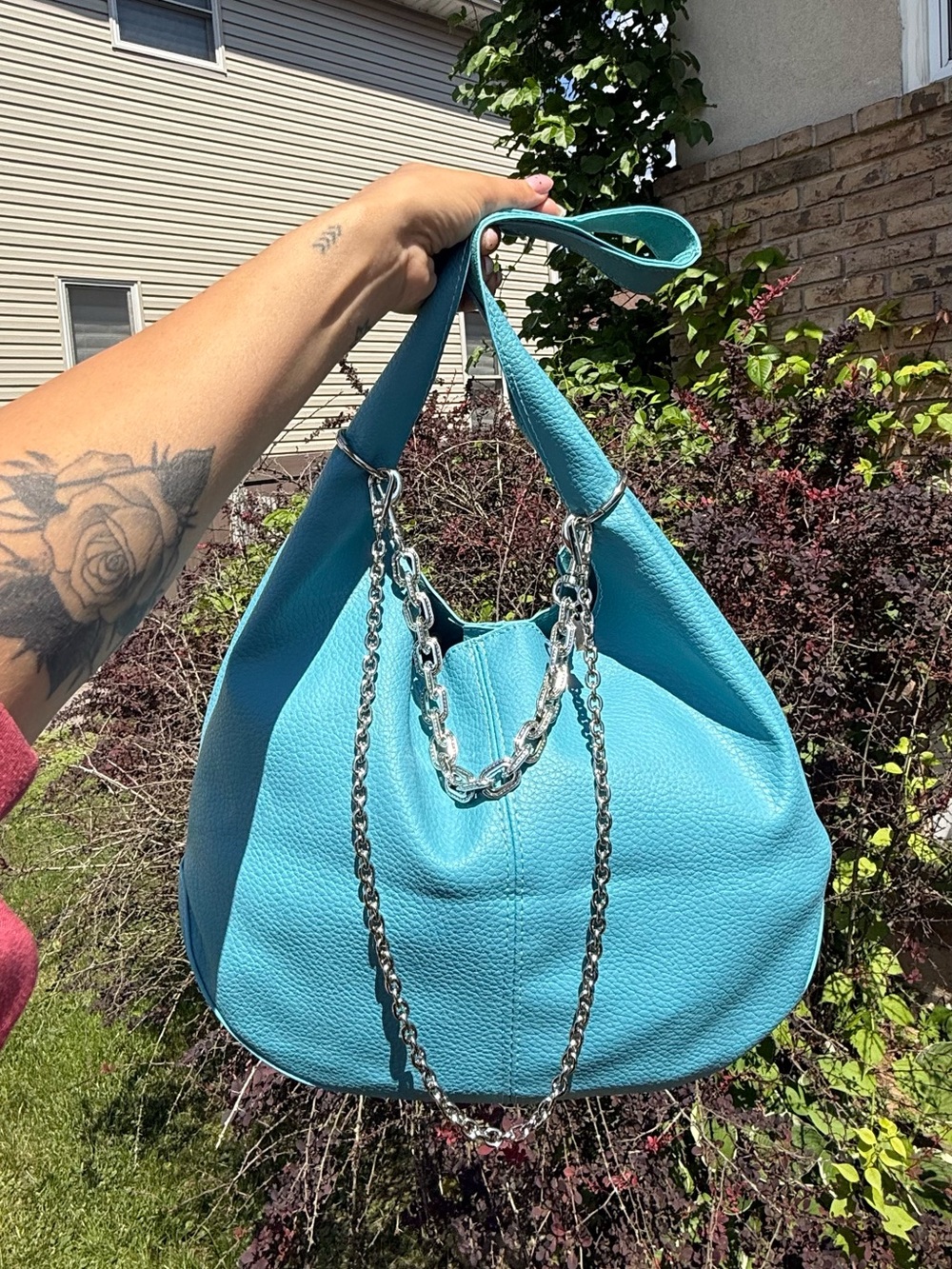Y2K Blue Pebbled Leather Slouchy Crescent Hobo Shoulder Bag w/ Silver Chains - Picture 4 of 5